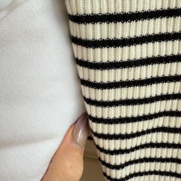 Lulu's Striped Ribbed Scoop Bodysuit in Black & Cream size Small - Picture 12 of 12